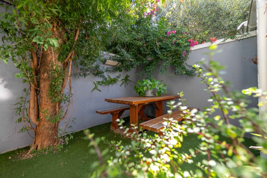 2 Bedroom Property for Sale in Oranjezicht Western Cape